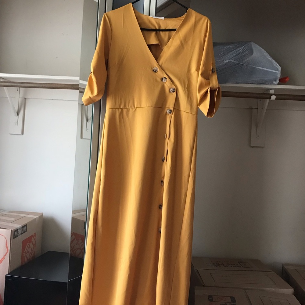 Side wrap button up midi dress - Picture 2 of 2